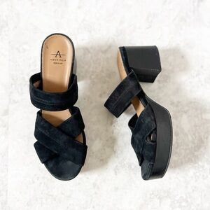 Aquatalia Summer Suede Strappy Platform Block Heel Sandals 9 Chunky Dress Classy